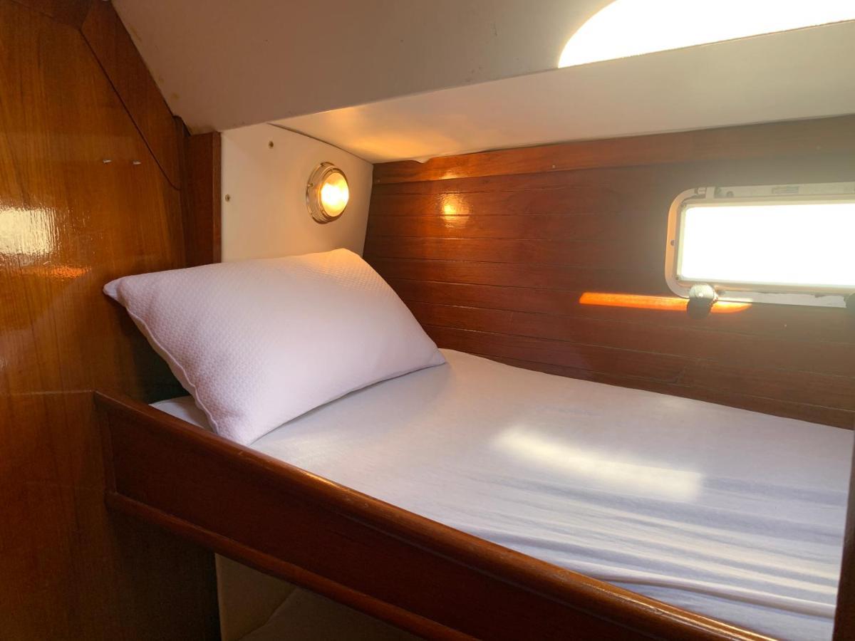 Hotel Nuit Sur Un Bateau La Rochelle  Zewnętrze zdjęcie